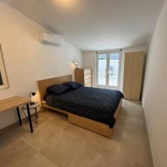 Chambre avec salle d'eau et WC privatifs