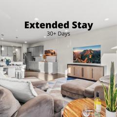 Comet Haus Modern 3BR with Office and King Beds