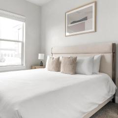 Landing Incredible 1BD Gym Clubhouse