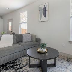 Landing Stunning 1BD Gym Clubhouse