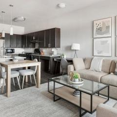 Landing Beautiful 1BD Gym Yoga Studio