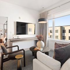 Hyatus Luxury Residences Boston Everett Premier Collection