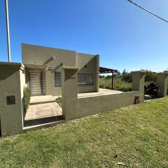 Casa 5 cuadras del mar con pileta