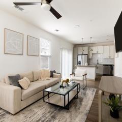 Landing Stylish 1BD Yoga Studio Clubhouse