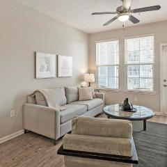 Landing at Soltair Cypress Creek - 2 Bedrooms i...