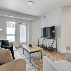 Landing Amazing 1BD Gym Game Room