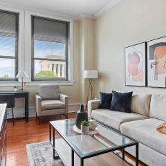 Landing at The Stahlman - 2 Bedrooms in Downtown