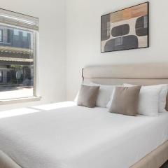 Landing Beautiful 1BD Pool Clubhouse