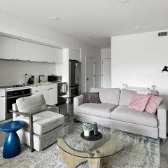 Landing Stylish Studio Gym Rooftop Lounge