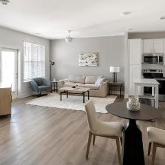 Landing Stylish 1BD Gym Courtyard