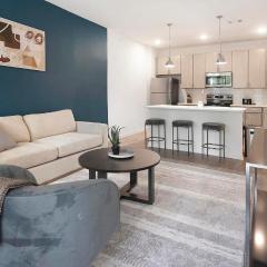 Landing Incredible 2BD Yoga Studio Gym