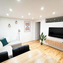 1,5-Zimmer, Top ausgestattet, 4 Pers, Souterrain, Self Check-in, Parkplatz, Netflix & Amazon Prime