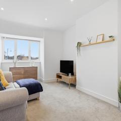 Central Apartment - 16 Mins to London