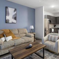 Landing Spectacular 1BD Yoga Studio Gym