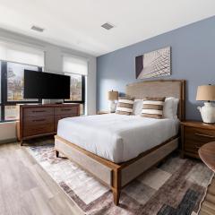 Landing Beautiful Studio Pool Gym