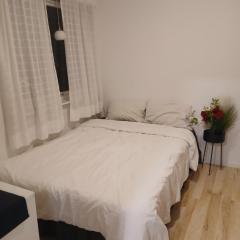 Cozy Double Room I - Near Beaches, Norway Cup & Tons of Rock