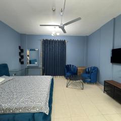 spacious fully furnished studio apartment in Emirates cluster