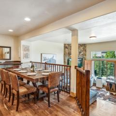 5 Bedroom 4 Bathroom Hot Tub Minutes from Slopes