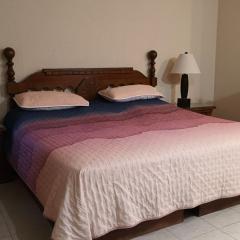 Residencia completa 2 recamaras para 4 con cochera