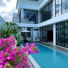 The W House, Luxury Villa 5 minutes from the beach