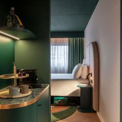 TRIBE Den Haag Centraal - Fully Renovated