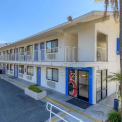 모텔 6 산 이시드로 - 샌디에이고/보더(Motel 6-San Ysidro, CA - San Diego - Border)