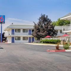 Motel 6-Medford, OR