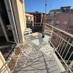 Modern two-room apartment with AC, WiFi and parking space