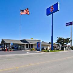 Motel 6-Willows, CA