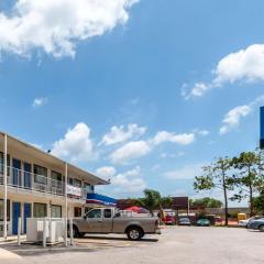 Motel 6-Victoria, TX