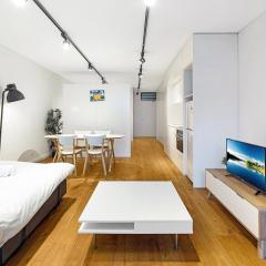 Private Studio Close to the City