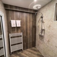 Карина - къща за гости