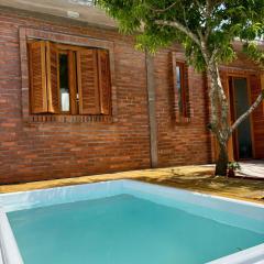 Casa quadra-mar com piscina