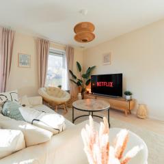 Modern 70 Sqm Apartment - with big balcony