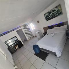 chikos premium rooms