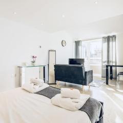 Riverlight Studio sleep 3