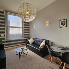 Duplex Near Ocean Village & Cruise Terminal