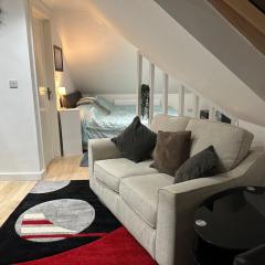 A Cosy and Luxurious Studioflat
