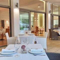 Akrogiali Exclusive Hotel (Adults Only)