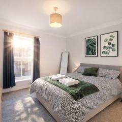 City Apartment Close to Cafes & Restaurants