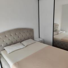 Apartment for rent close to university 96