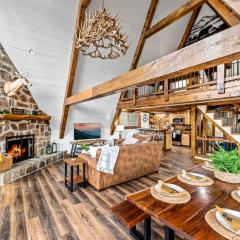 High Bear Activity, Handicap Ramp, Hot Tub, Fire Table, Game Room, Family Cabin