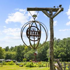 Owl Creek Farm Resort Apt 3