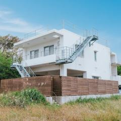 ビーチフロントヴィラまたや