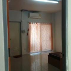 Songsirawit dormitory room 2