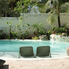 Chon's Dock Homestay & Apartment - Free Outdoor Pool