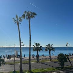 Carre d Or Face a la Mer