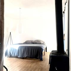 Uriges Apartment 60qm in einem alten Häuschen am Waldrand - 10km bis Würzburg