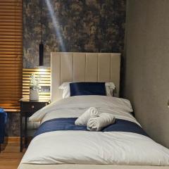 Single Room 16 Self Check-In Accommodation