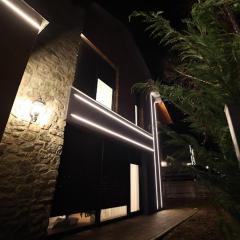 De La Villa Brezovice